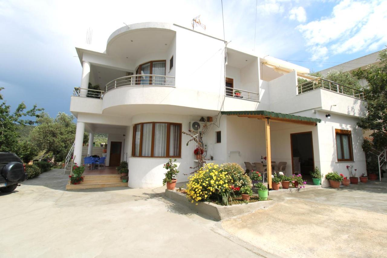 Garden Vila Ermali คซามิล ภายนอก รูปภาพ